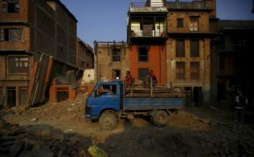 Nepáli földrengés: több mint hatmilliárd dollár kell az újjáépítéshez