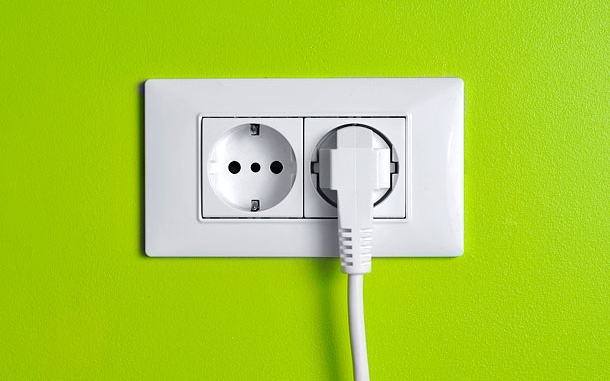 Visszakötötte az áramot