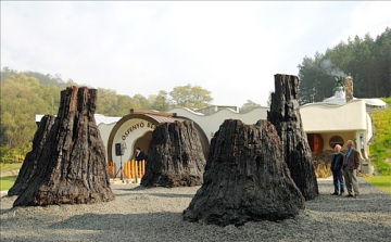 Márciusi ébredés az ősmaradványoknál