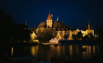 Nincs romantikusabb, mint egy vízparti esküvő!