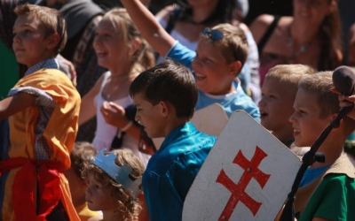 Mesés várjátékok Hollókőn