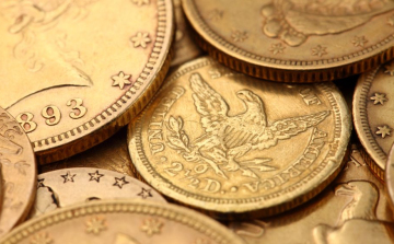 Milliókat érő kincsekre bukkantak fémkeresővel