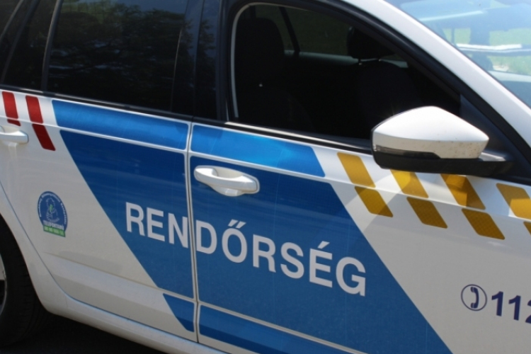 Több mint hatmillió forintot csaltak ki egy idős férfitől