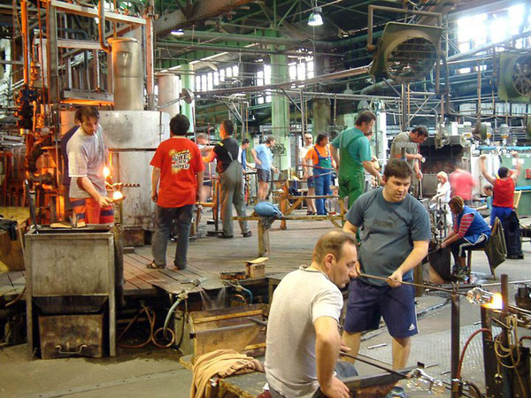 Szakemberképzés a Salgótarjáni Öblösüveggyárban - 1987