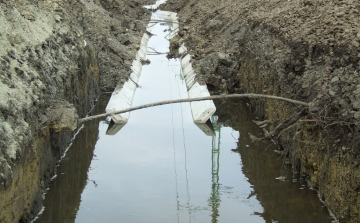 Felújítás Cereden