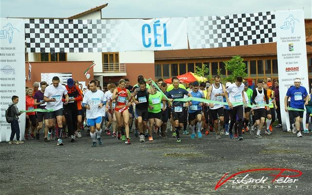 363 induló a pünkösdi futóversenyen