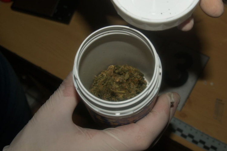 Őrizetben a terjesztő