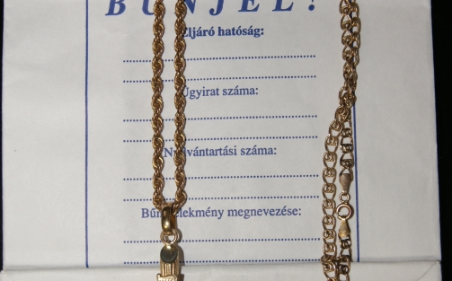 Nagymamáját lopta meg egy testvérpár