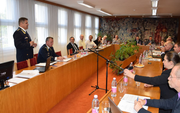 A megyei közgyűlés elfogadta a főkapitány beszámolóját