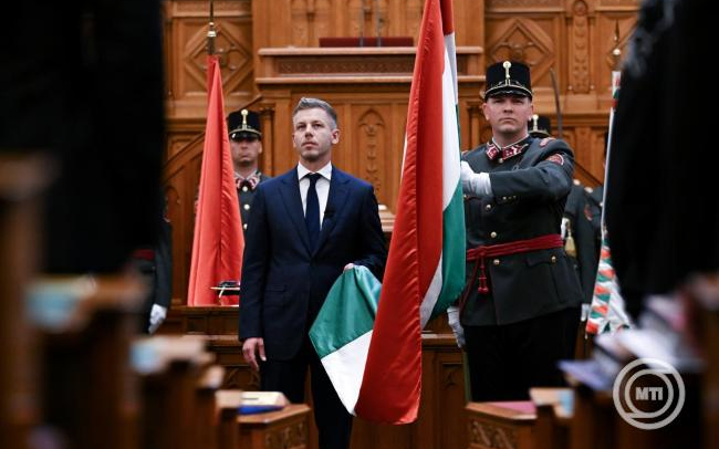 Magyar Péter: nem uralkodni fogok Magyarországon, szolgálni fogom a hazámat