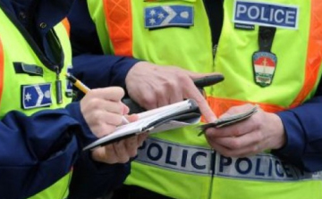 Autót és rendszámot cserélt